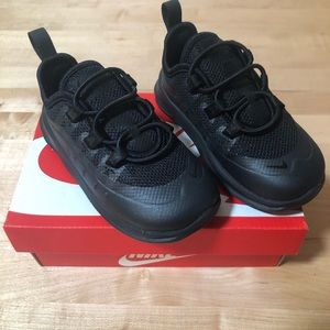 Nike Air Max Axis-Toddler NWT
